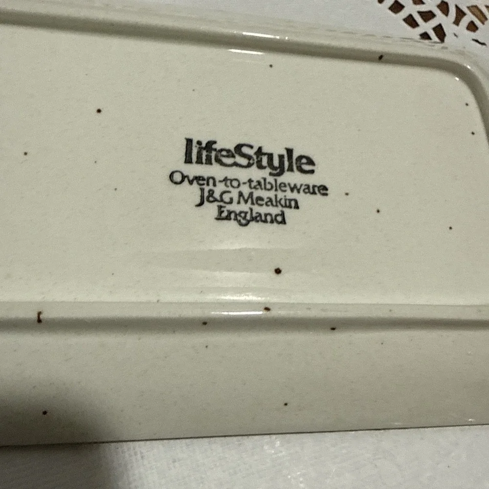 J&G Meakin Lifestyle Rectangular Serving Tray England Speckled Oven-to-Tableware